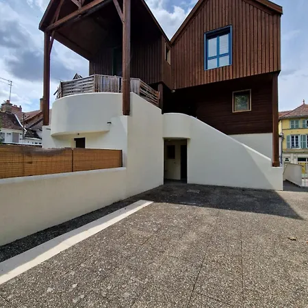 アパート La Dauphine - Private Parking & Courtyard *