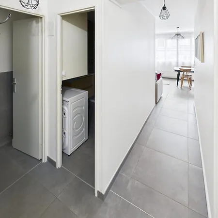 La Dauphine - Private Parking & Courtyard アパート *