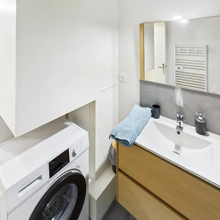 La Dauphine - Private Parking & Courtyard アパート *