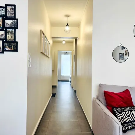 La Dauphine - Private Parking & Courtyard